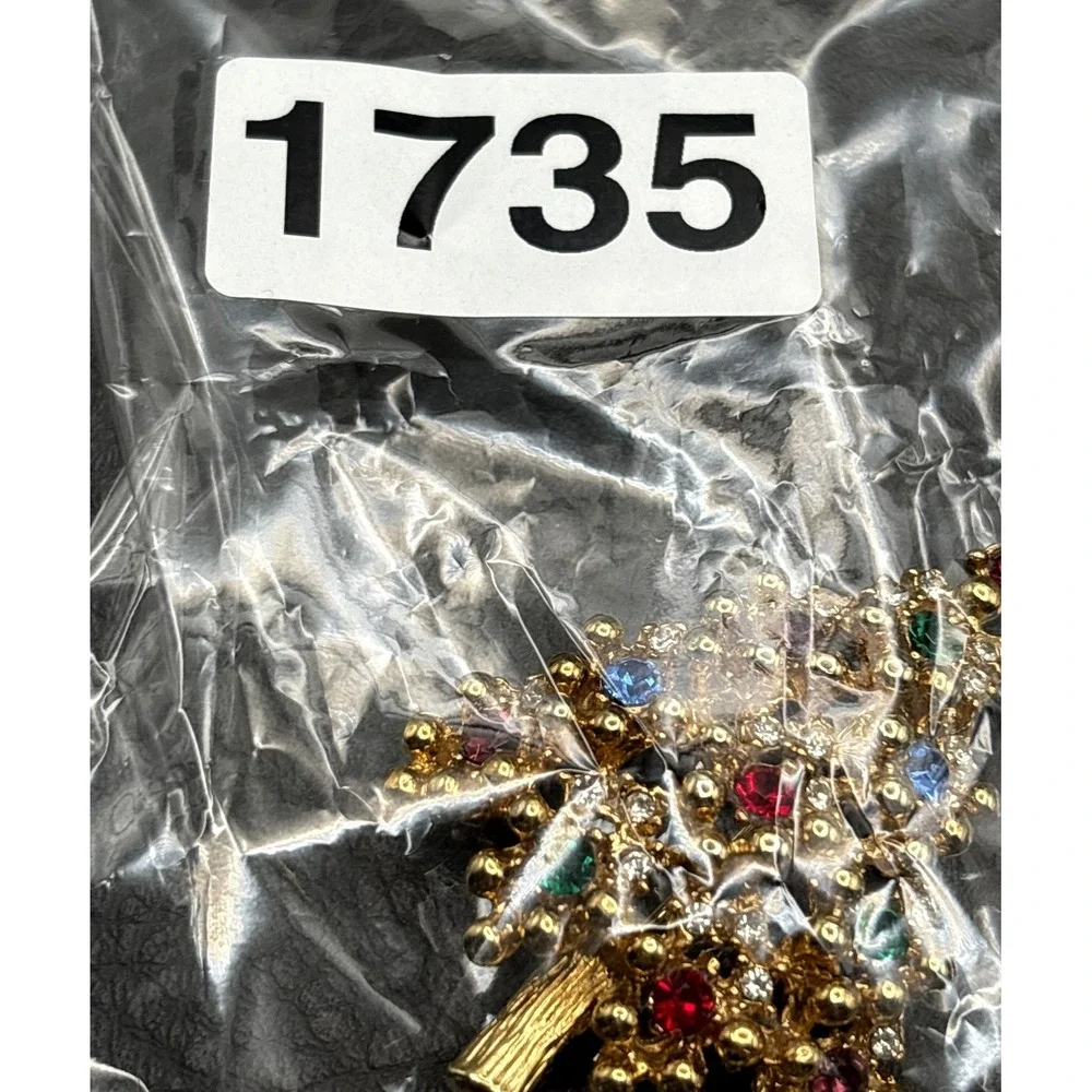 Vintage Colorful Christmas Tree Brooch Rhinestone Red Green Blue Gold Tone